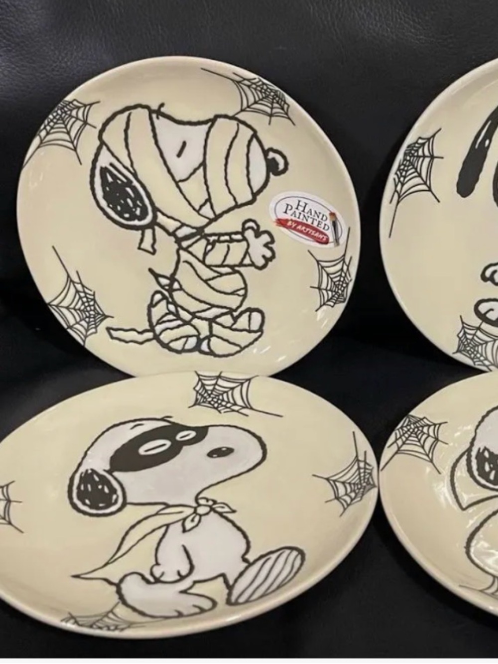(Set of 4) Peanuts Halloween appetizer plates